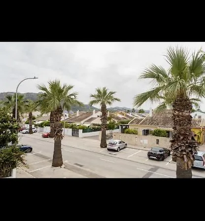 Elegant In Alicante With Pool 别墅